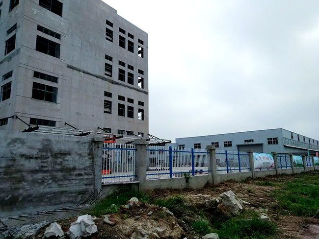 中通快遞公司╱院墻護(hù)欄...